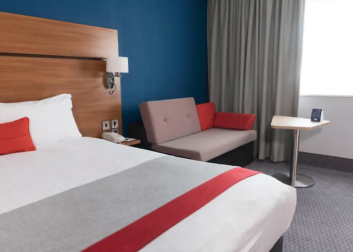 Holiday Inn Express Birmingham Star City By Ihg